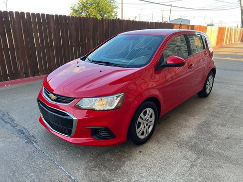 Used 2020 Chevrolet Sonic LT FWD image 3