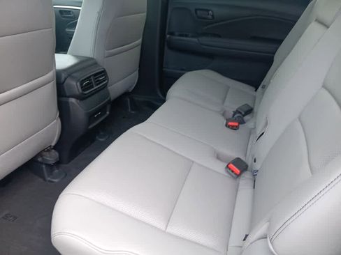 Used 2024 Honda Passport EX-L image 21