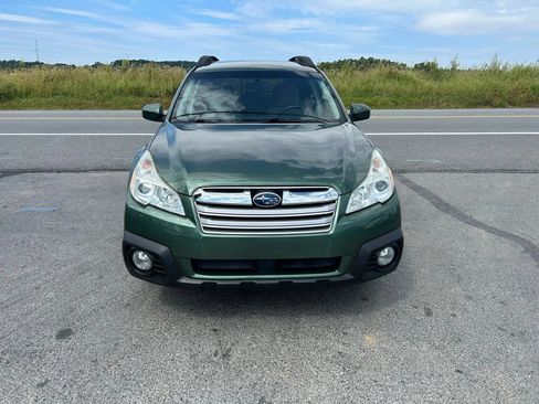 Used 2014 Subaru Outback 2.5i Premium AWD/4WD image 5