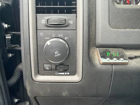 Used 2016 RAM 1500 Express w/ Black Ram 1500 Express Group AWD/4WD image 6