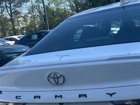 New 2026 Toyota Camry SE FWD image 22