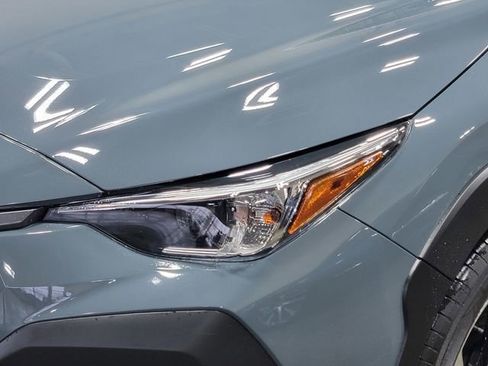 Used 2025 Subaru Crosstrek 2.0i Premium image 9