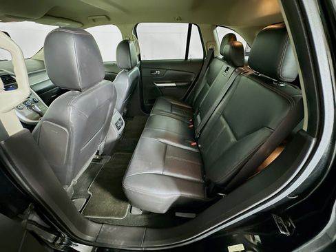 Used 2013 Ford Edge SEL image 26