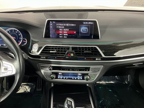 Used 2019 BMW 750i 750i image 12