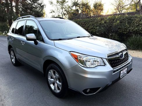 Used 2014 Subaru Forester 2.5i Limited w/ Popular Package #2 AWD/4WD image 9