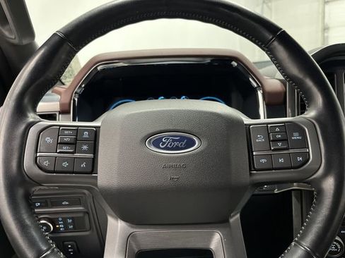 Used 2022 Ford F150 Lariat w/ Equipment Group 502A High image 17