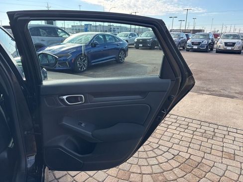 Used 2023 Honda Civic Sport image 36