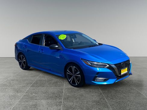 Used 2022 Nissan Sentra SR w/ SR Premium Package FWD image 7