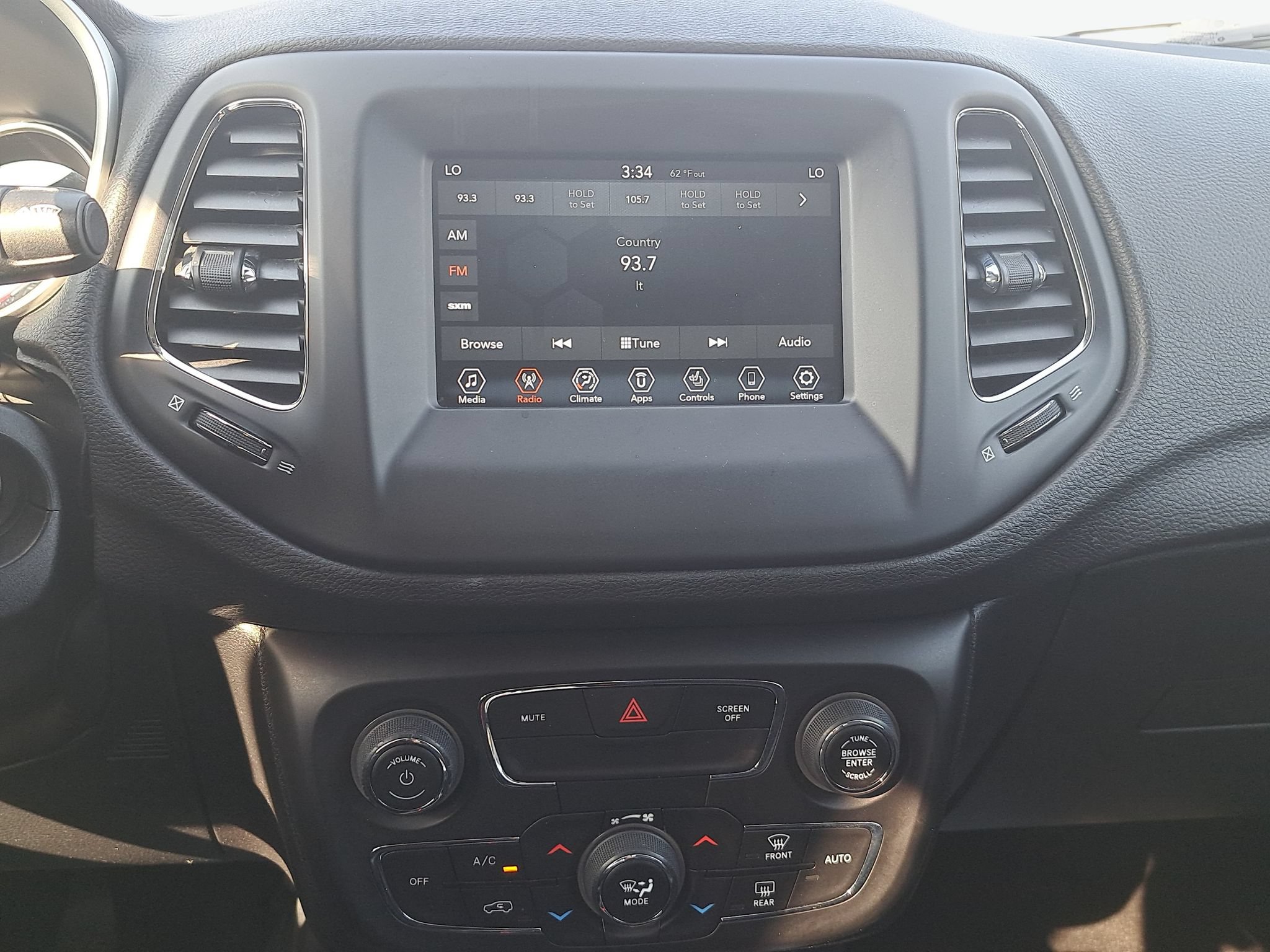 Used 2021 Jeep Compass Latitude w/ Convenience Group AWD/4WD image 20
