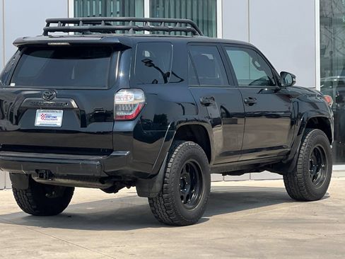 Used 2016 Toyota 4Runner Trail Premium AWD/4WD image 4