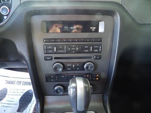 Used 2013 Ford Mustang V6 2dr Convertible image 32