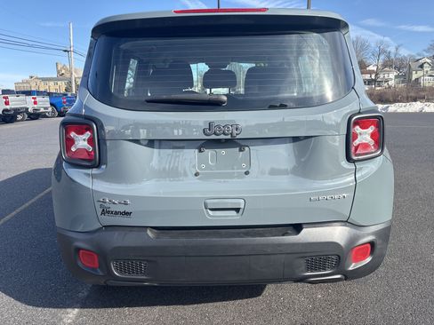 Used 2018 Jeep Renegade Sport w/ Power & Air Group image 4