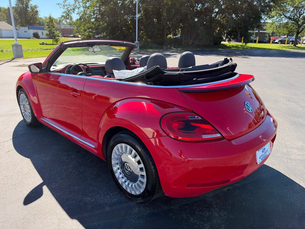 Used 2015 Volkswagen Beetle 1.8T FWD image 5