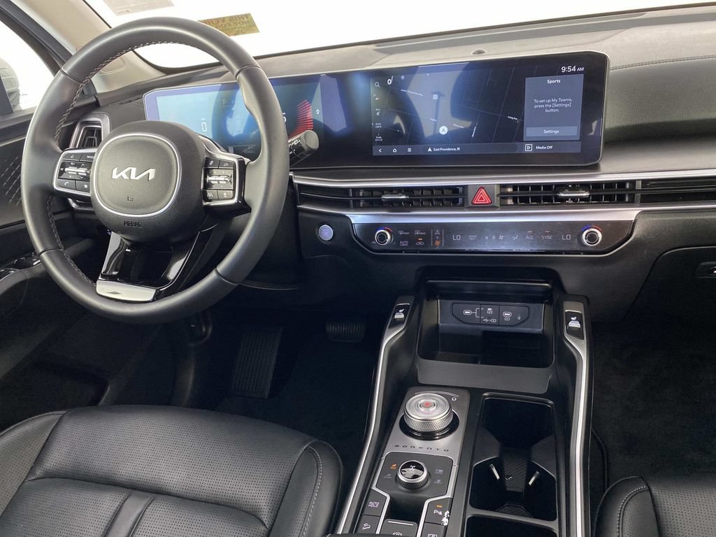 Used 2025 Kia Sorento EX w/ EX Panoramic Sunroof Package AWD/4WD image 14