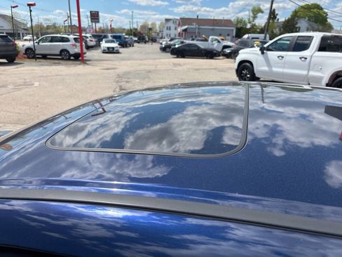 Used 2017 Honda Accord EX-L image 8