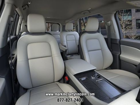 New 2026 Lincoln Aviator 2WD image 10