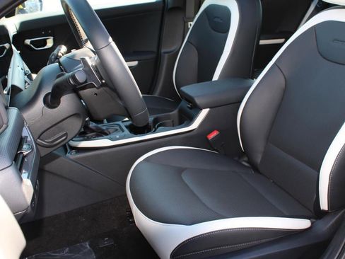 New 2025 Kia K4 GT-Line image 15