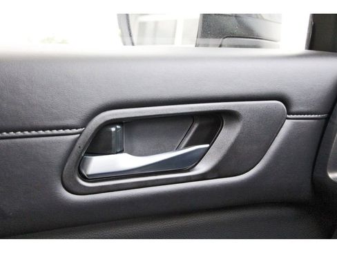 New 2026 Nissan Pathfinder SL w/ SL Premium Package (P04) FWD image 20