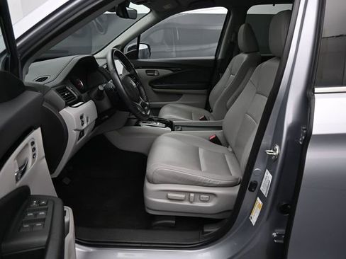 Used 2021 Honda Pilot Touring image 24