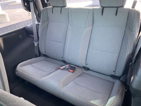 Used 2025 Jeep Wrangler Sport S image 21