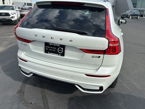 Used 2025 Volvo XC60 B5 Plus AWD/4WD image 4