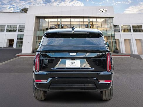 Used 2025 Cadillac Escalade IQ Sport 2 image 5