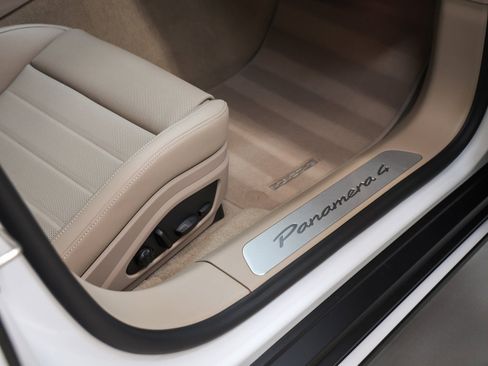 New 2026 Porsche Panamera 4 image 22