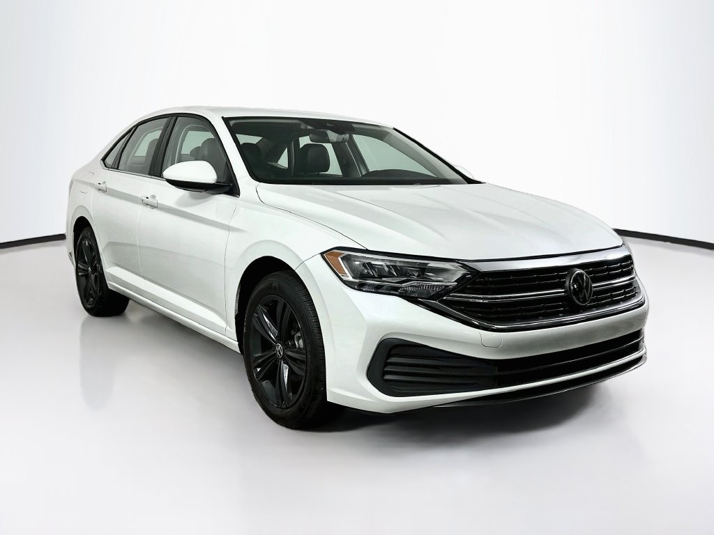 Used 2024 Volkswagen Jetta SE w/ Black Wheel Package FWD image 2