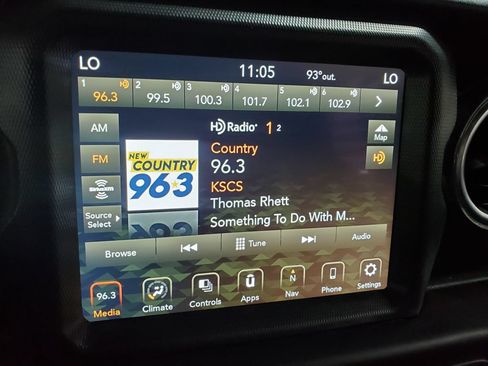 Used 2021 Jeep Wrangler Unlimited Sahara AWD/4WD image 34