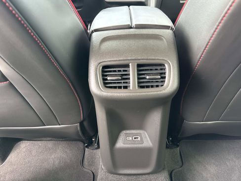 Certified 2023 Buick Envision Essence w/ Sport Touring Package image 18