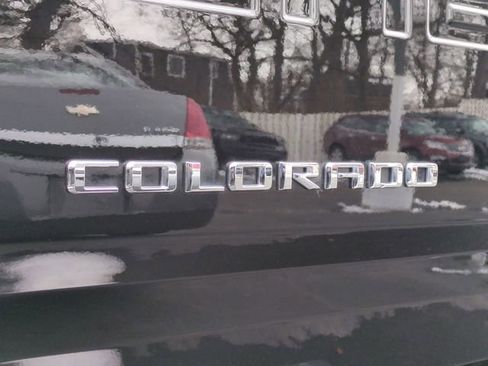 Certified 2022 Chevrolet Colorado Z71 w/ Z71 Midnight Edition image 31