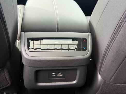 New 2025 Nissan Pathfinder SV image 20