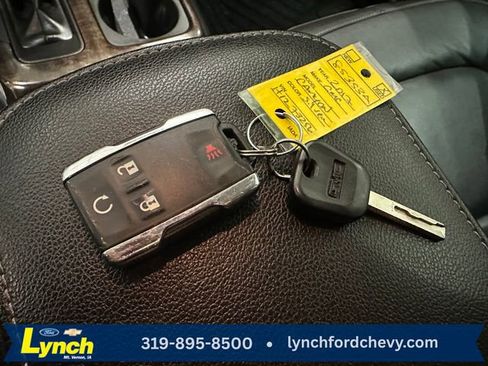 Used 2017 GMC Canyon SLT w/ Driver Alert Package image 14