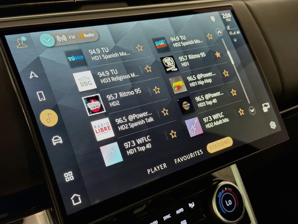 Certified 2023 Land Rover Range Rover SE AWD/4WD image 15
