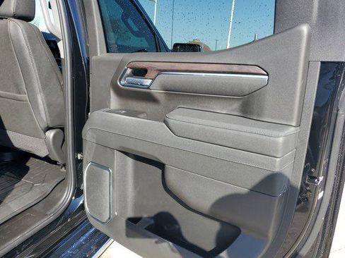 New 2026 GMC Sierra 1500 SLT w/ SLT Premium Package AWD/4WD image 11