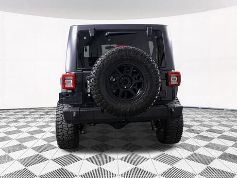 Used 2017 Jeep Wrangler Unlimited Rubicon w/ Connectivity Group AWD/4WD image 35