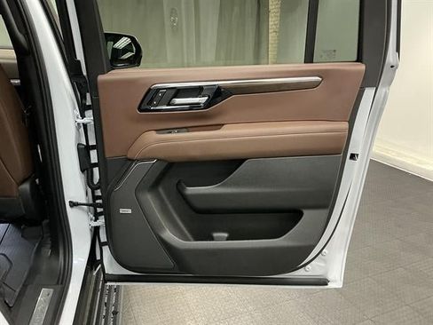 New 2026 Chevrolet Suburban High Country AWD/4WD image 41