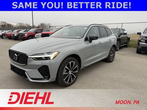 Used 2025 Volvo XC60 B5 Plus w/ Climate Package image 3