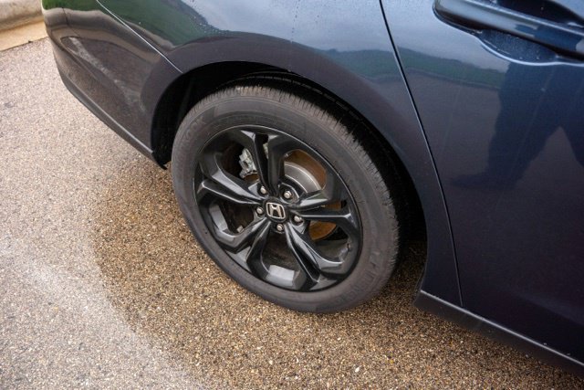Used 2025 Honda Accord SE image 10