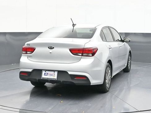 Used 2020 Kia Rio LX image 12