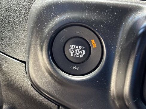 Used 2021 Jeep Wrangler Rubicon AWD/4WD image 30
