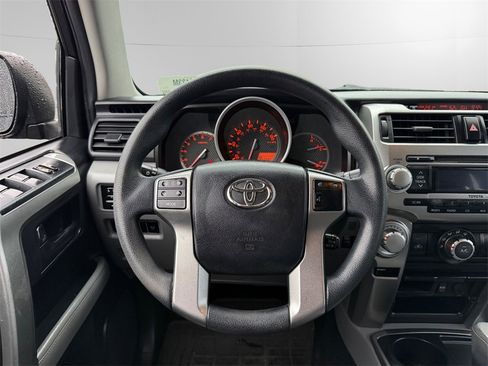 Used 2012 Toyota 4Runner SR5 image 12