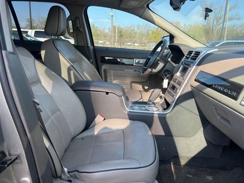 Used 2008 Lincoln MKX AWD image 11