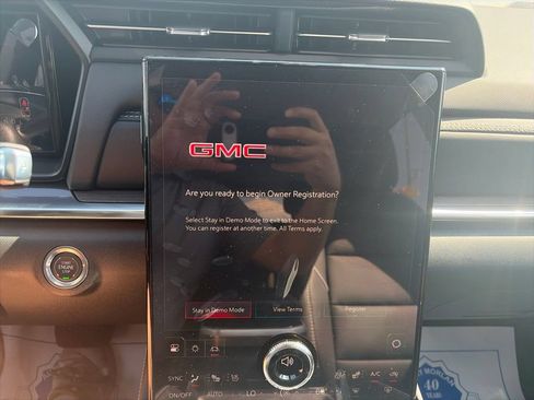 New 2027 GMC Terrain Denali w/ LPO, Floor Liner Package AWD/4WD image 22