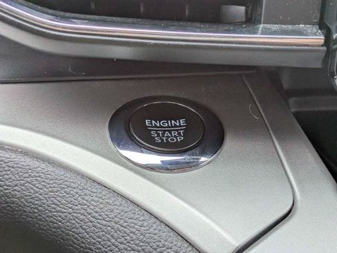 Used 2022 Ford Explorer XLT w/ Equipment Group 202A RWD image 28