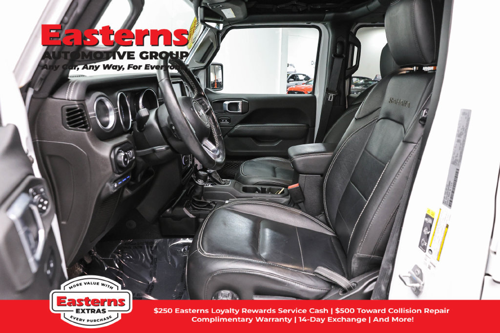 Used 2022 Jeep Wrangler Unlimited Sahara w/ Cold Weather Group AWD/4WD image 15