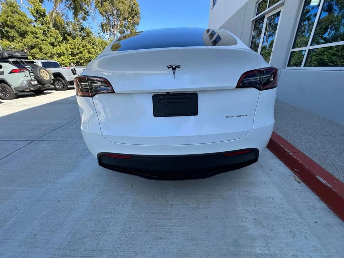 Used 2023 Tesla Model Y Long Range AWD/4WD image 4