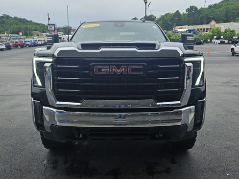 Used 2024 GMC Sierra 2500 Pro w/ 1SA Pro Safety Plus Package AWD/4WD image 3