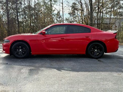Used 2022 Dodge Charger SXT image 6