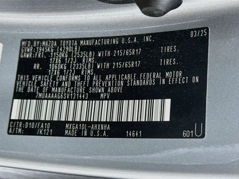 Used 2025 Toyota Corolla Cross L FWD image 12